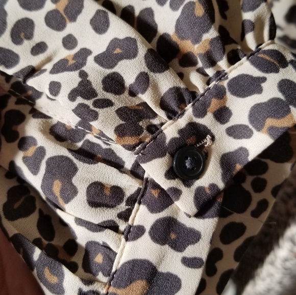 LOFT leopard print fit and flare dress - Picture 2 of 3